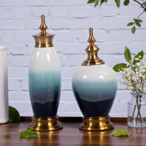 Closed Ginger Jar Set